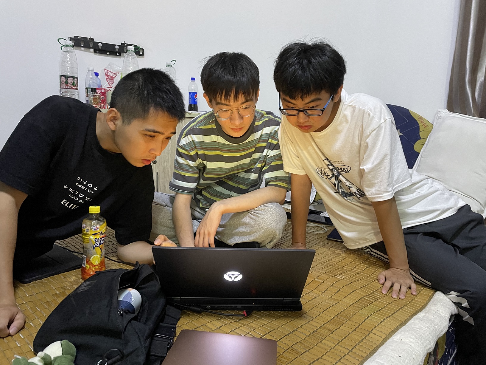 智灶味来互联网＋市场调研团在安庆开展调研活动 - 大学校园网